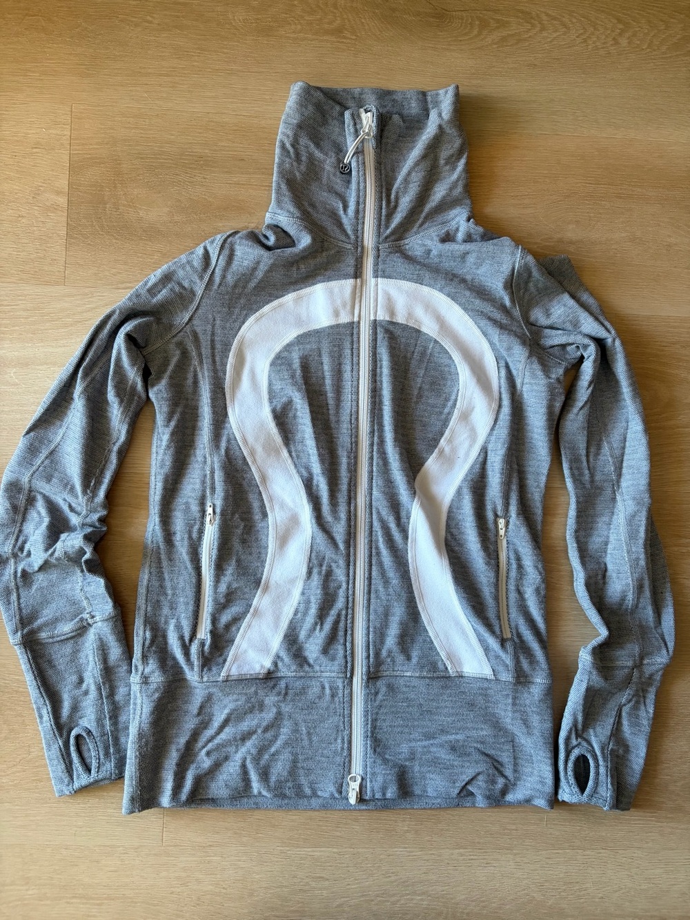 Vintage Lululemon Stride Jacket Gray White Logo Size 4